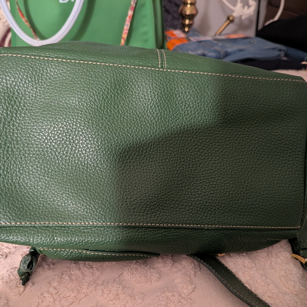Maxx New York Green Pebbled Leather Shoulder Bag - Picture 7 of 10